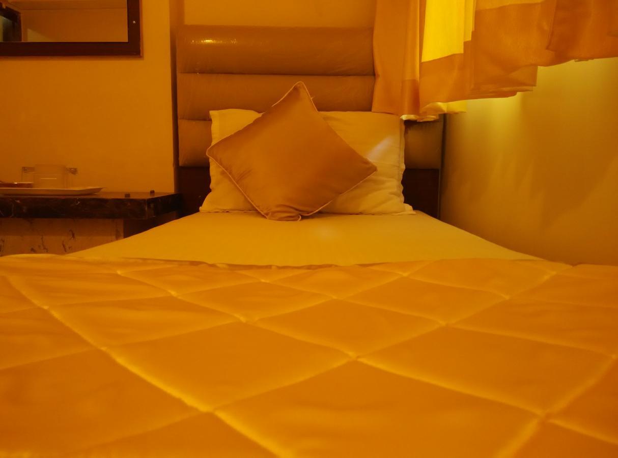 Hotel Silver Castle Mumbai Ngoại thất bức ảnh