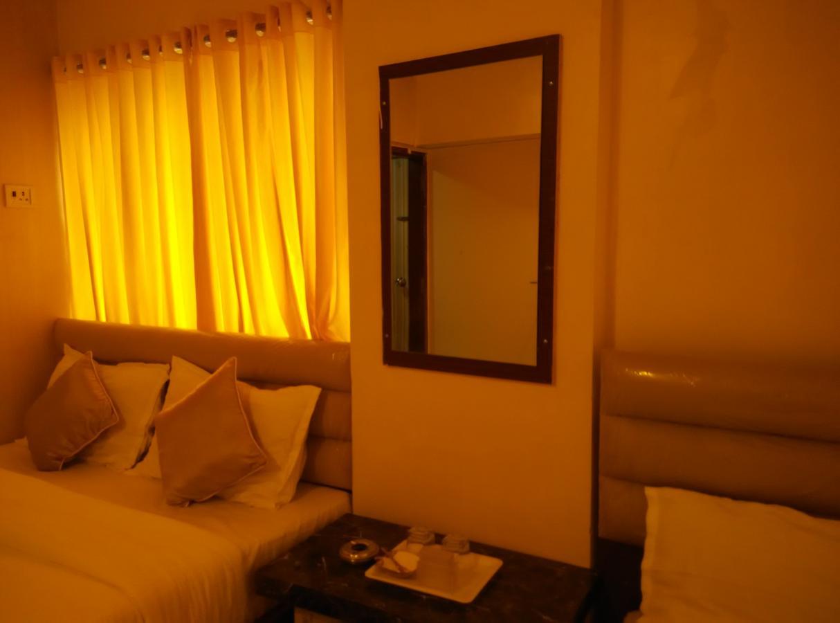 Hotel Silver Castle Mumbai Ngoại thất bức ảnh