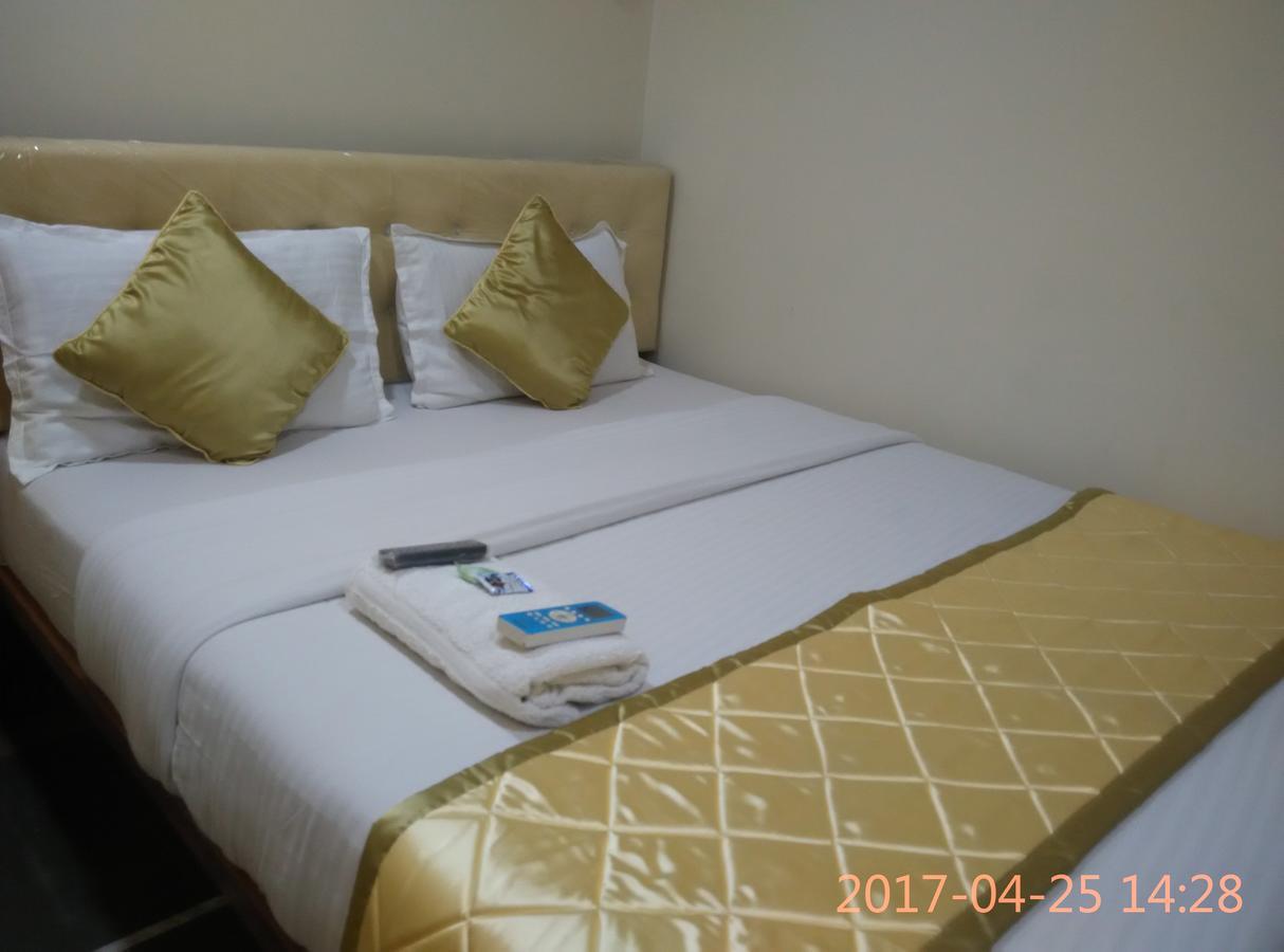 Hotel Silver Castle Mumbai Ngoại thất bức ảnh